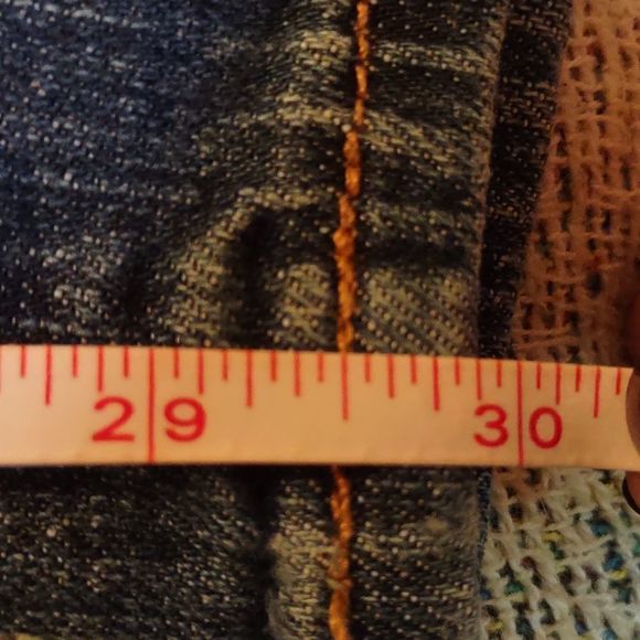 Old Navy Sweetheart Women's size 4 ankle jeans medium wash great condition - Picture 6 of 6